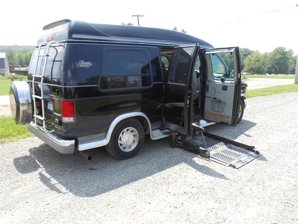 99 Ford Econoline Wheelchair Van Wraised Top Lowered Floor Wheelchair Lift For Transport Or 